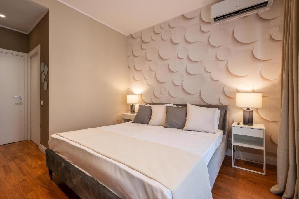 Sweet Life 2 Luxury And Design Apartment Bari Extérieur photo
